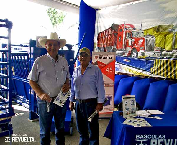 Stand de Básculas REVUELTA® en la Expo Ganadera Jalisco 2016